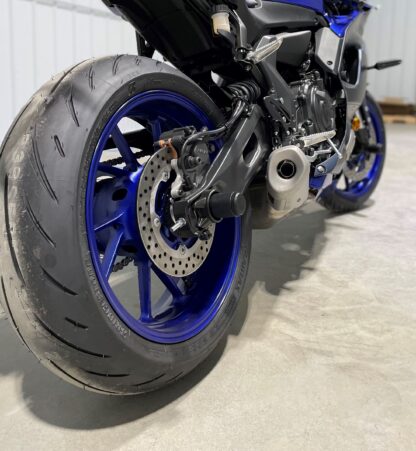 Axle Sliders for Yamaha R7 - Image 2